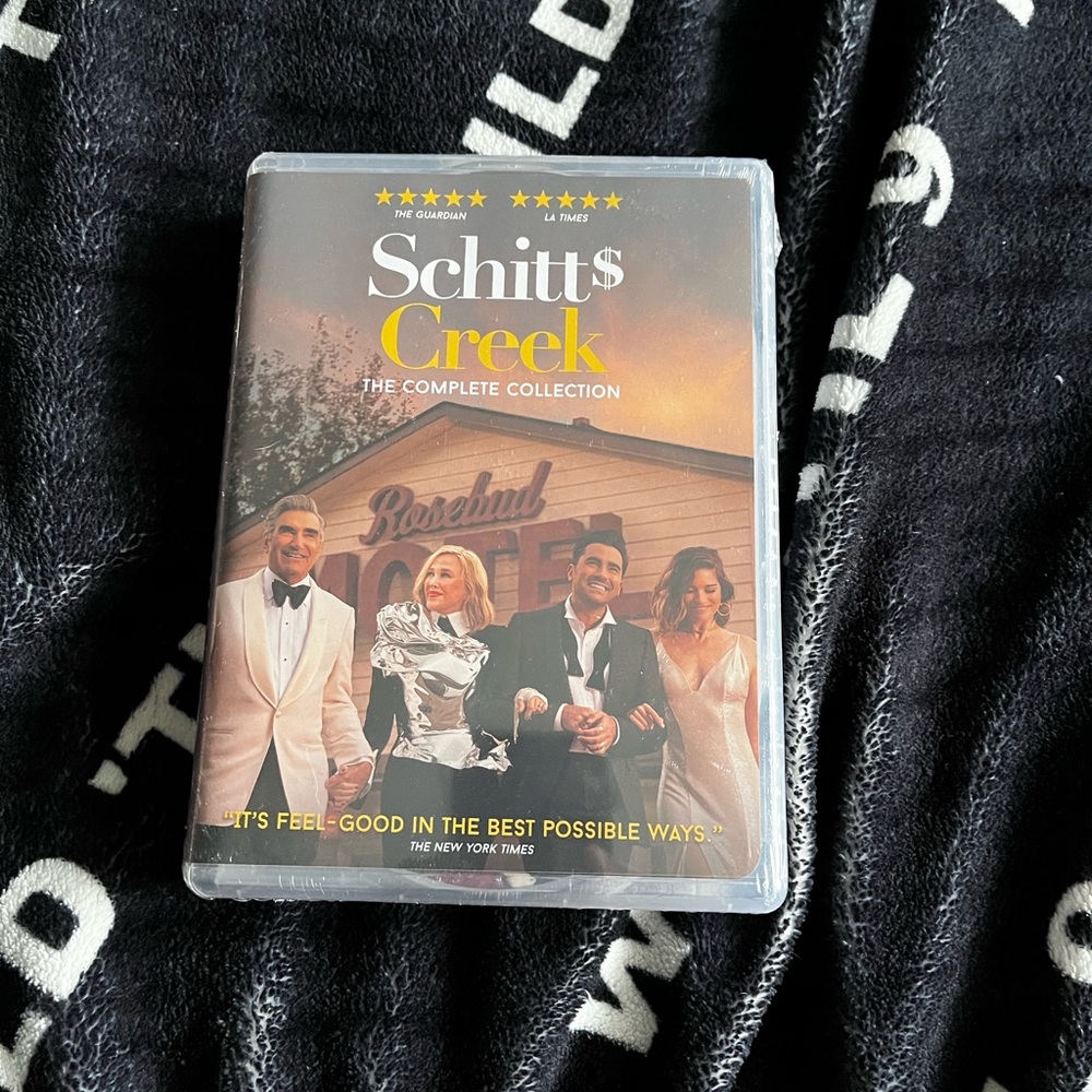 Schitts creek complete dvd set